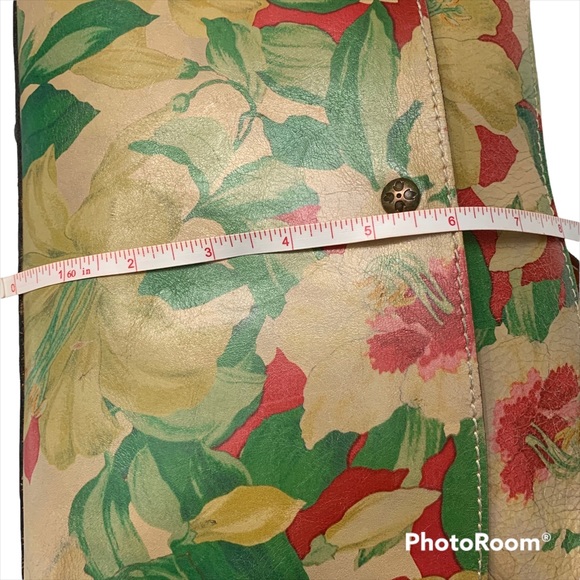 Patricia Nash Avellino Crossbody in Multi Floral Leather Purse